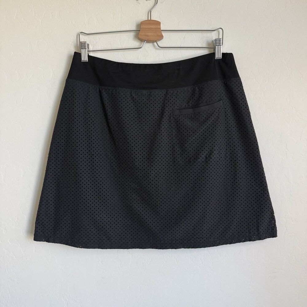 Lija Black Perforated Lift Skort Womens Sz Large Golf Pickleball Active Tennis